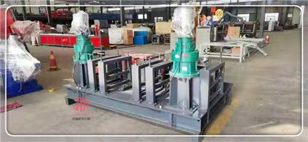 山東泰安鋼筋籠繞籠機(jī)完勝